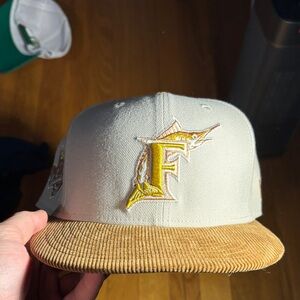 Florida marlins men 7 5/8 MLB White and Tan Hat
